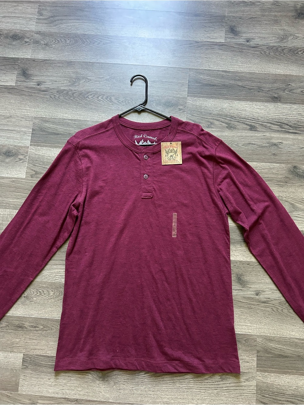 Red Camel Men's Long-Sleeve Henley Shirt - Wine